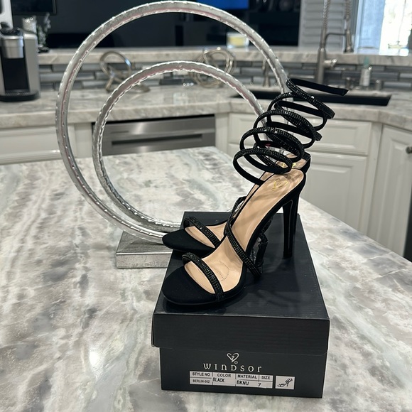 SPECIAL — Windsor rhinestone heels - Picture 8 of 10